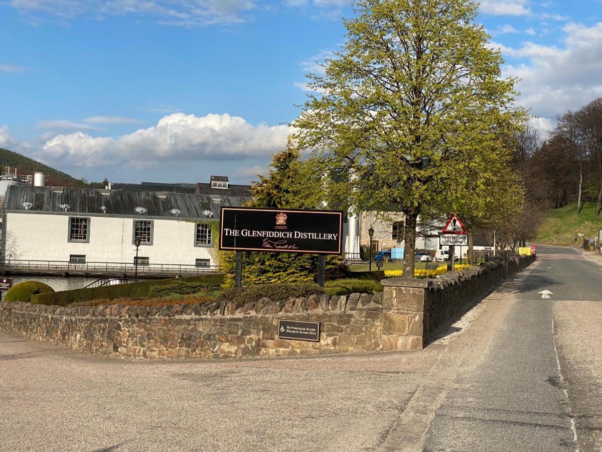 The Coffee Pot Accommodation Dufftown Exterior photo